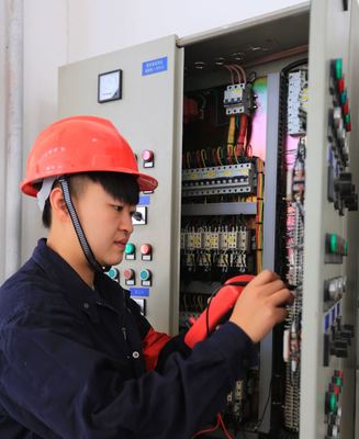 長江日報:楊泗港排水站張蓉:泵站救急“智多星”